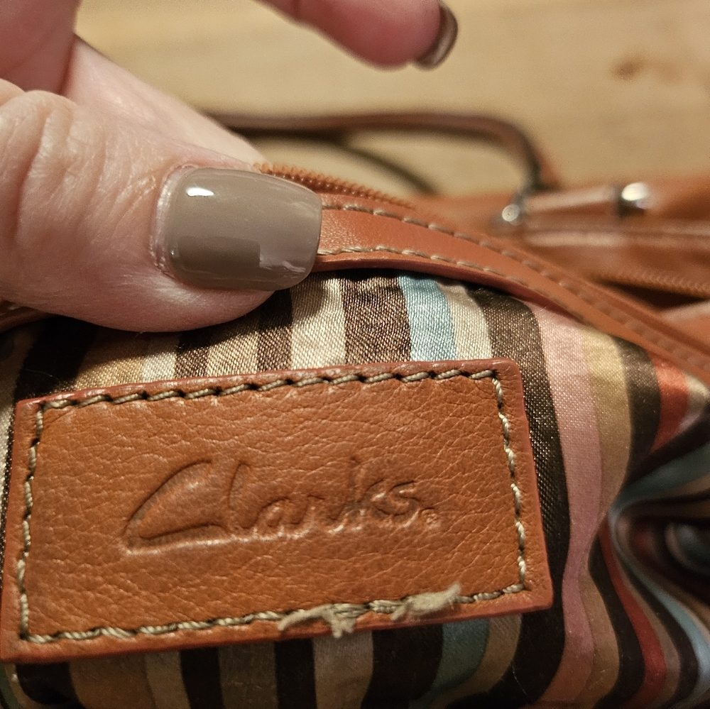 Clarks Brand Rust‎ Orange Leather Tote Bag Perfect For Fall - Picture 7 of 8